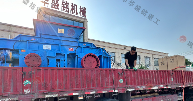 華盛銘廠家的對輥制砂機怎么樣？市場價一臺多少錢？
